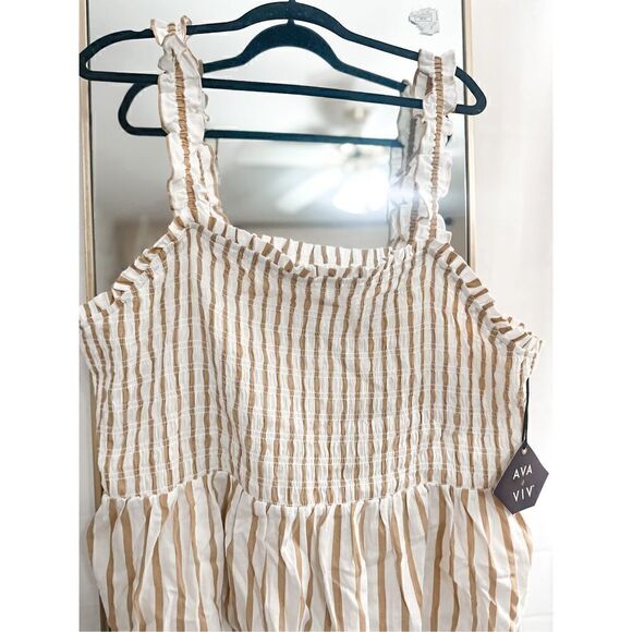 Ava Viv top NWT   - Picture 2 of 4